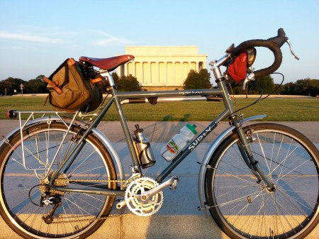 Surly LHT by the Lincoln