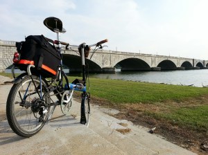 The Memorial Bridge is so striking. It looks even better in the warm morning light.